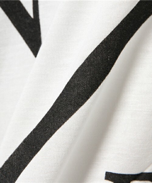 unrelaxing(アンリラクシング)の「スーパーオーバーサイズビッグTシャツ ビッグシルエットドロップショルダーTシャツ(Tシャツ/カットソー・メンズ・ホワイト/ブラック・FREE)」の9枚目の写真