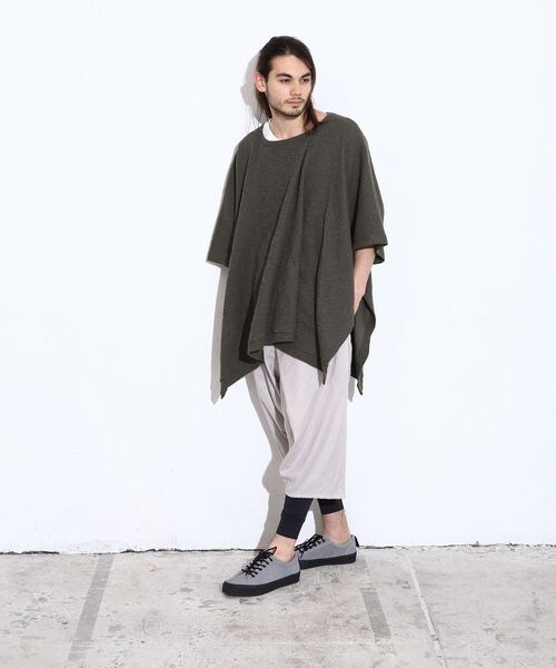 VIRGOwearworks（ヴァルゴウェアワークス）の「SLAV OPEN PONCHO ポンチョ（トップス・メンズ・KHAKI/BLACK/BEIGE・2/3/4）」の4枚目の写真