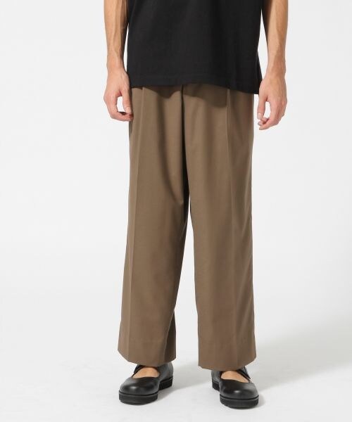 HARE（ハレ）の「タックワイドパンツ（パンツ・ブラック/グレー/ブラウン・S/M/L）」の3枚目の写真