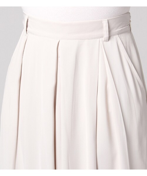 PAGEBOY(ページボーイ)の「エアリーロングスカンツ(パンツ・レディース・オートミール/ライトグレー/ブラック/レッド・S/M)」の7枚目の写真