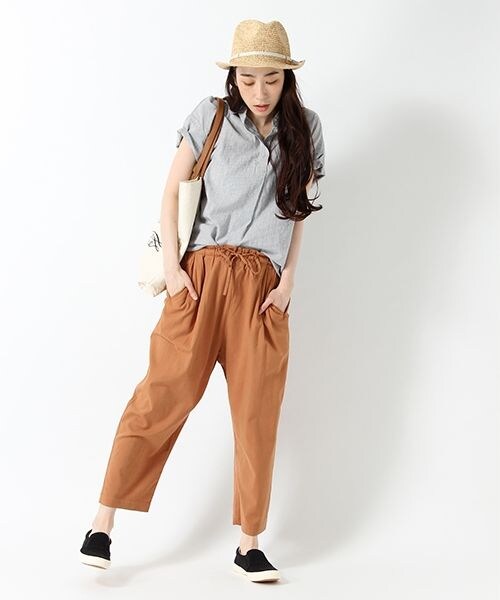 studio CLIP（スタディオクリップ）の「コットンレーヨンツイルウエストマークパンツ（パンツ・ベージュ/オレンジ/カーキ・F）」の5枚目の写真