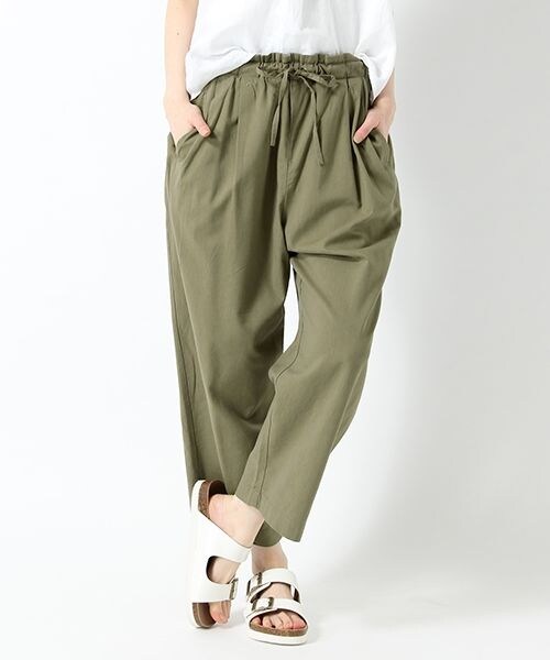 studio CLIP（スタディオクリップ）の「コットンレーヨンツイルウエストマークパンツ（パンツ・ベージュ/オレンジ/カーキ・F）」の2枚目の写真