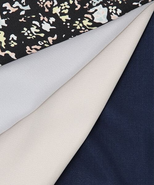 studio CLIP（スタディオクリップ）の「プリーツ風スカーチョ（パンツ・花柄/ライトグレー/アイボリー/ネイビー・M/L）」の11枚目の写真