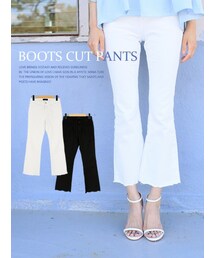 KORMARCH | レギュラースリムシルエットとブーツカットを掛け合わせたジーパン(デニムパンツ)