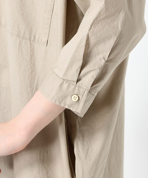 studio CLIP（スタディオクリップ）の「コットンダンガリーダブルポケットロングワンピース（ワンピース/ドレス・オフホワイト/ベージュ/ネイビー・F）」の9枚目の写真