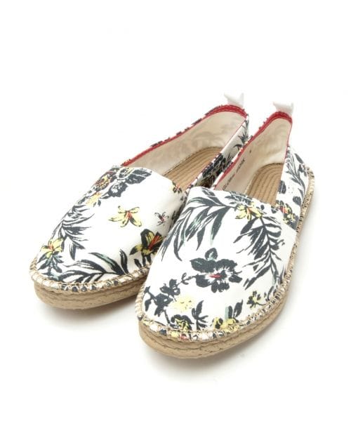 GLOBAL WORK(グローバルワーク)の「エスパドリーユ Women(シューズ・キカガラ/ハナガラ/ホワイト(レース)/ブラック(レース)/ブラック(スタッズ)/シルバー/ゴールド/カーキ(スタッズ)・M(23-23.5cm)/L(24-24.5cm))」の8枚目の写真