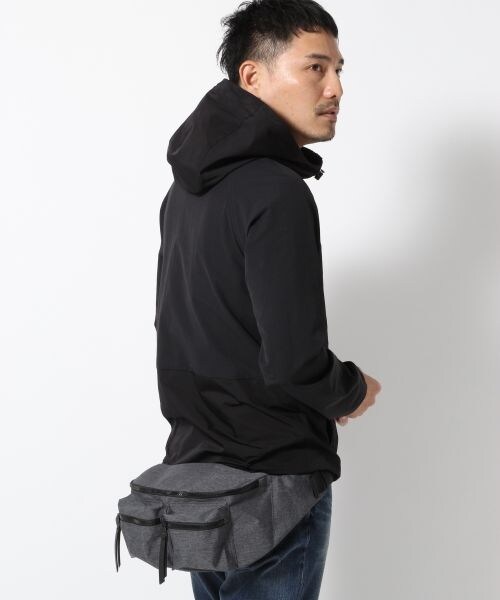 GLOBAL WORK（グローバルワーク）の「ウェストバッグ（バッグ・ブラック/グレー/カーキ/ネイビー柄・ONE SIZE）」の6枚目の写真