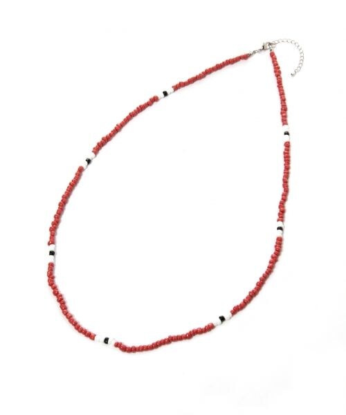 GLOBAL WORK（グローバルワーク）の「マルチビーズネックレス（アクセサリー・ホワイトベース/ブラック/レッド/ブルー・ONE SIZE）」の4枚目の写真