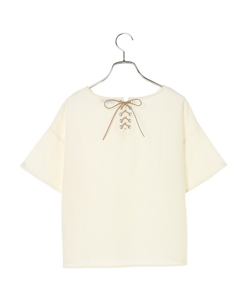 earth music&ecology（アースミュージックアンドエコロジー）の「【Special Price】バックレースアッププルオーバー（トップス・オフホワイト/キャメル/ネイビー・F）」の6枚目の写真