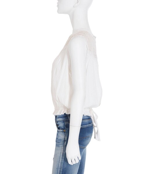 Ungrid（アングリッド）の「バックオープンレースブラウス（トップス・レディース・オフホワイト/レッド/ブルー・F）」の10枚目の写真