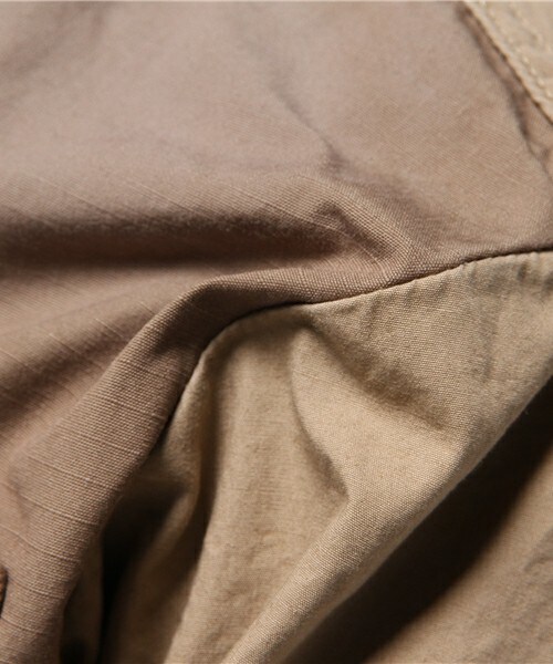 Johnbull Private labo（ジョンブルプライベートラボ）の「コンビネーションファティーグシャツ（シャツ/ブラウス・メンズ・カーキ/オリーブ・SMALL/MEDIUM/LARGE）」の12枚目の写真