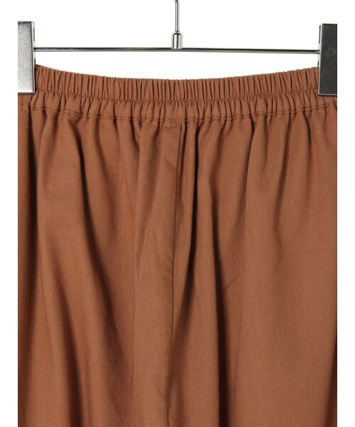 earth music&ecology(アースミュージックアンドエコロジー)の「【Special Price】ミディアム丈スカーチョ(パンツ・オフホワイト/キャメル/ネイビー・F)」の11枚目の写真