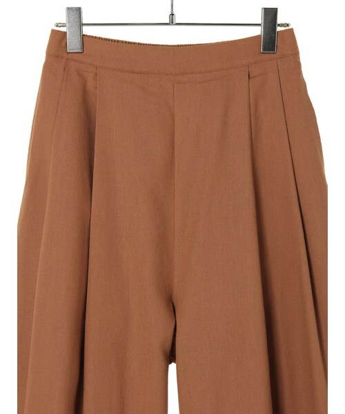 earth music&ecology(アースミュージックアンドエコロジー)の「【Special Price】ミディアム丈スカーチョ(パンツ・オフホワイト/キャメル/ネイビー・F)」の7枚目の写真