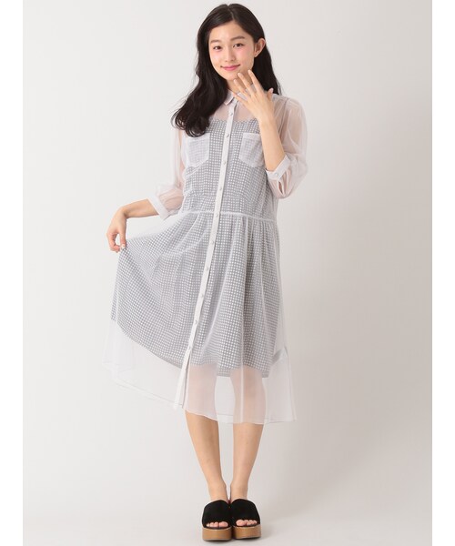 E hyphen world gallery（イーハイフンワールドギャラリー）の「7S シアーシャツワンピース（ワンピース/ドレス・ライトグレー/ブラック・F）」の12枚目の写真