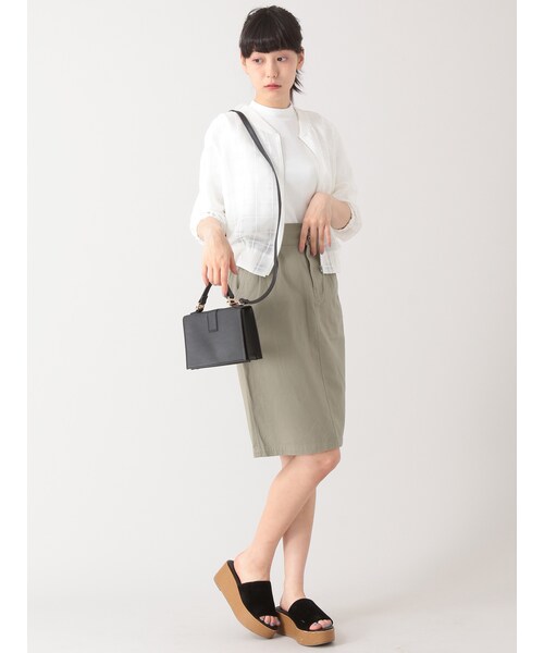 E hyphen world gallery(イーハイフンワールドギャラリー)の「バッグリボンタイトスカート(スカート・オフホワイト/ブラック/グレーベージュ/カーキ・F)」の12枚目の写真