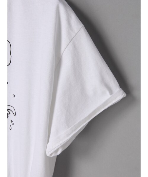 E hyphen world gallery（イーハイフンワールドギャラリー）の「M サーフわんこTシャツ（トップス・オフホワイト/ブラック/カーキ・F）」の7枚目の写真