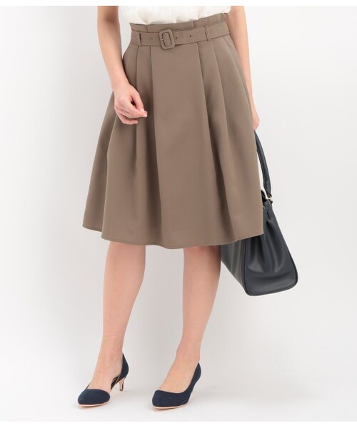 ROPE' PICNIC(ロペピクニック)の「ベルトつきタックフレアスカート(スカート・ブラック/ライトグレー/カーキ/オレンジ・36/38/40)」の4枚目の写真