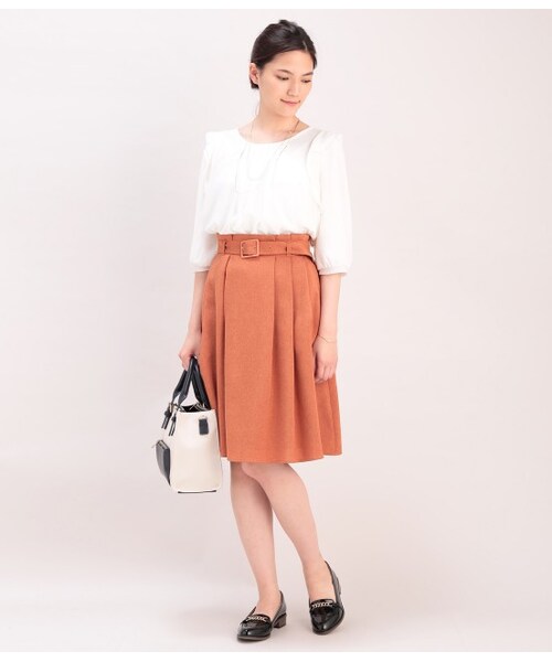 ROPE' PICNIC(ロペピクニック)の「ベルトつきタックフレアスカート(スカート・ブラック/ライトグレー/カーキ/オレンジ・36/38/40)」の12枚目の写真