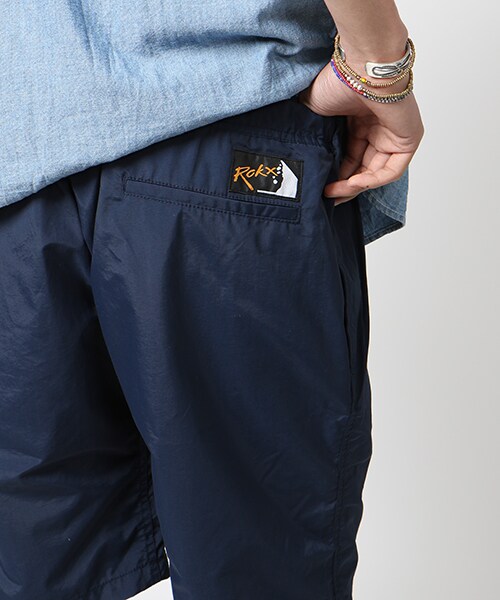 ROKX（ロックス）の「別注 クライミングショーツ（パンツ・メンズ・ブラック/ネイビー・S/M/L）」の9枚目の写真