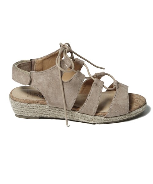 studio CLIP(スタディオクリップ)の「レースアップウェッジソールサンダル(シューズ・ライトグレー/キャメル・M/L)」の8枚目の写真