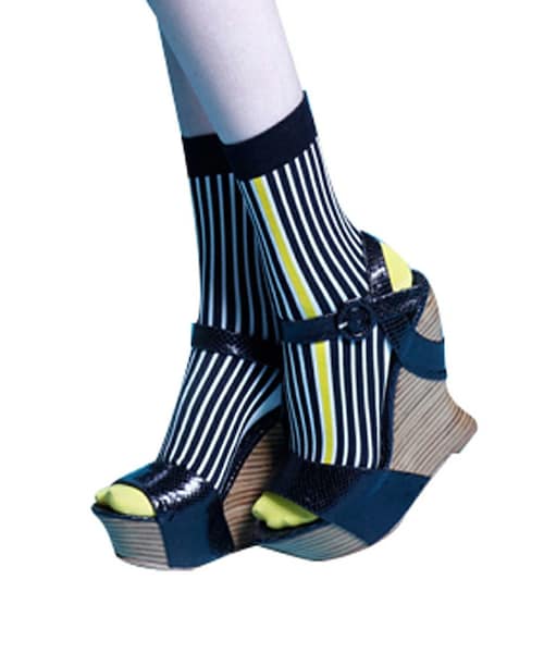 Novelty Lane（）の「Portial Vertical Stripes Yellow Highlight Ankle Socks