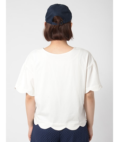 w closet（ダブルクローゼット）の「スカラップ2wayTシャツ（トップス・レディース・オフホワイト/グレー/Dオレンジ/ブラック・FREE）」の7枚目の写真