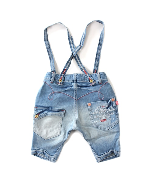 BOOFOOWOO（ブーフーウー）の「キッズサイズ吊り紐付きデニムハーフパンツ（その他・キッズ・ライトインディゴ・90/100/110/120/130）」の2枚目の写真
