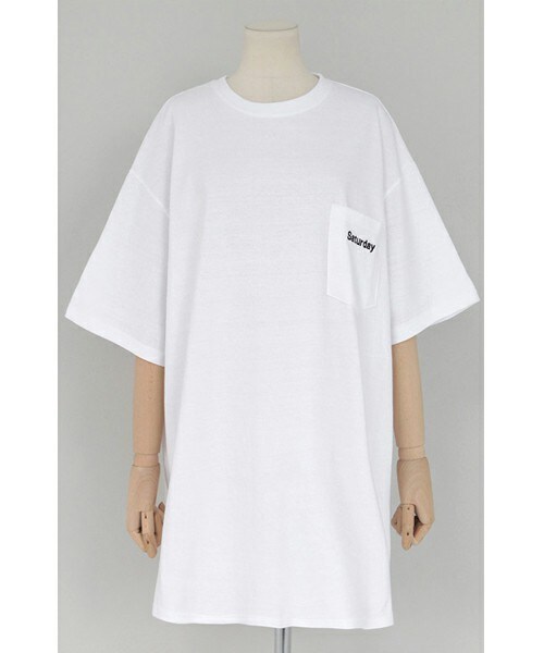 DHOLIC（ディーホリック）の「ユニークレタリング刺繍ビックTシャツ（Tシャツ/カットソー・レディース・ピンク/マスタード/ダークグリーン/ベージュ/ブラック/ホワイト/グレー・FREE）」の2枚目の写真