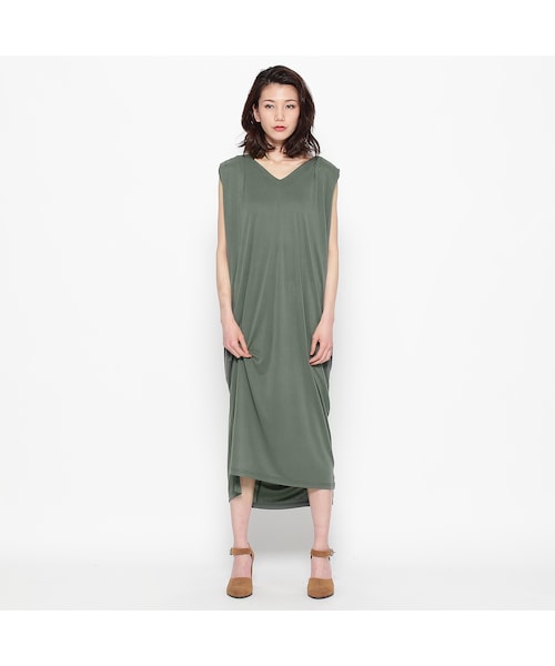 OZOC（オゾック）の「ベルト付サンドウォッシュミディワンピース（ワンピース/ドレス・レディース・ダークオリーブ/ブラック系/キャメル・その他）」の11枚目の写真