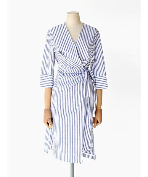 DHOLIC（ディーホリック）の「Vネックストライプラップワンピース（ワンピース・レディース・ブラック/ブルー・FREE）」の2枚目の写真