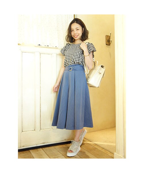 F i.n.t（フィント）の「リングベルト付きロングキュロット/F&A（その他パンツ・レディース・その他）」の4枚目の写真