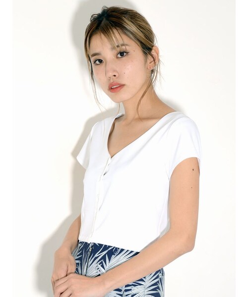 EMODA（エモダ）の「ORIENTAL OVERLEAF 2WAYトップ（トップス・レディース・ホワイト/ブラック/ピンク/ネイビー・S/M）」の9枚目の写真