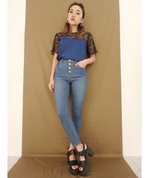 EVRIS(エヴリス)の「フロントボタンストレッチスキニーパンツ(パンツ・レディース・ブラック/アイスブルー/インディゴ・XS/S/M)」の6枚目の写真