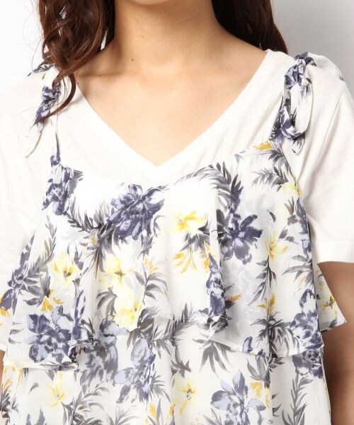 Heather(ヘザー)の「ボタニカルフラワーキャミ(トップス・ホワイト系/ピンク系/ネイビー系・FREE)」の7枚目の写真