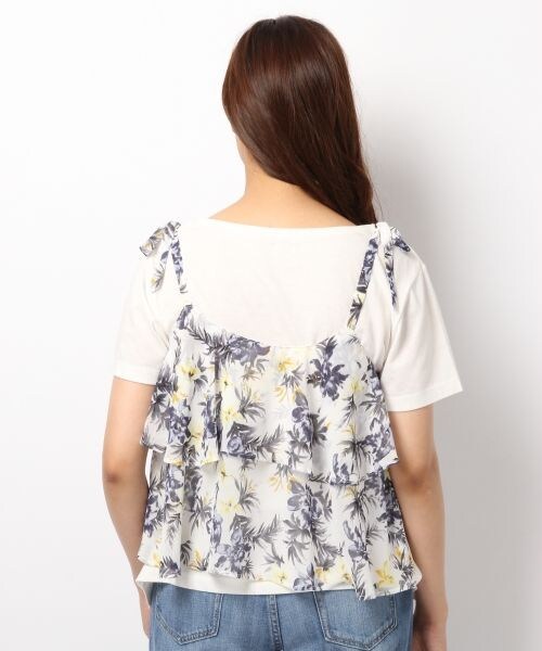 Heather(ヘザー)の「ボタニカルフラワーキャミ(トップス・ホワイト系/ピンク系/ネイビー系・FREE)」の6枚目の写真