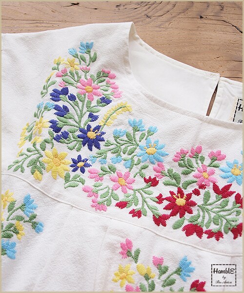 パラスパレス　vm　刺繍　ワンピース paravion（パラビオン）の「刺繍ワンピース(メキシコ刺繍)（）」 - WEAR