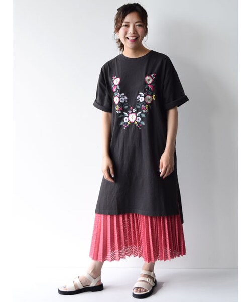 w closet（ダブルクローゼット）の「刺繍入りロングプルオーバー（トップス・レディース・Sグレー/ラベンダー/スミクロ・FREE）」の12枚目の写真