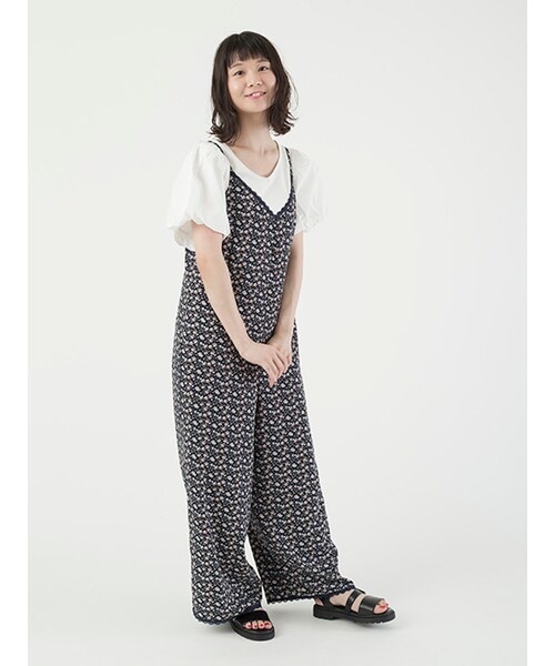 w closet（ダブルクローゼット）の「小花柄オールインワン（オールインワン・サロペット・レディース・オフホワイト/ブラック・FREE）」の10枚目の写真