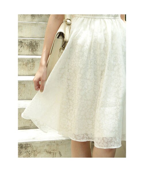 F i.n.t（フィント）の「フラワーオパールオフショルワンピース/F i.n.t（ワンピース・レディース・その他）」の3枚目の写真