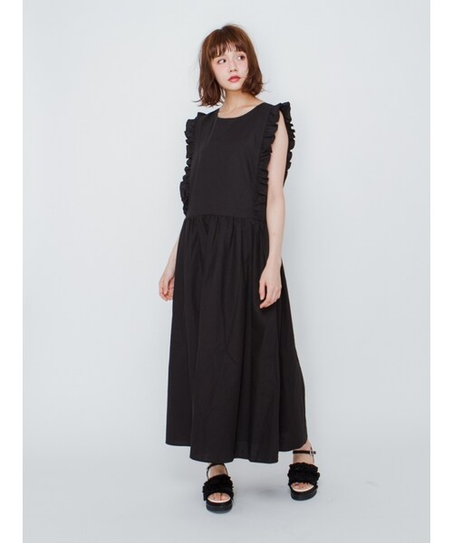 merry jenny（メリージェニー）の「エプロンロングワンピース（ワンピース/ドレス・レディース・ブラック/レッド）」の4枚目の写真