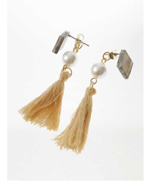 koe（コエ）の「アセチタッセルピアス（アクセサリー・レディース・ホワイト/ブラック/ベージュ・F）」の3枚目の写真