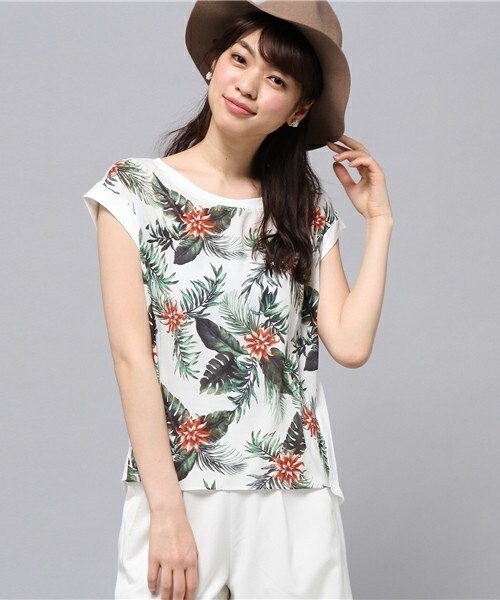 actuel（アクチュエル）の「オリジナル花柄プリントTシャツ（Tシャツ/カットソー・レディース・オフホワイト/グレー/ネイビー・FREE）」の4枚目の写真