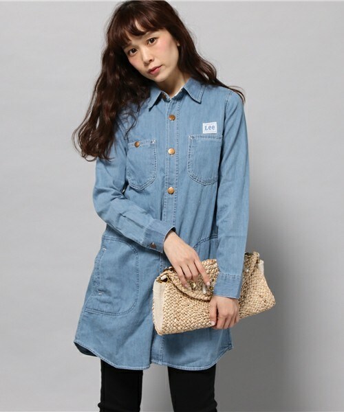 Lee（リー）の「【Lee】WORK ONEPIECE（シャツワンピース・レディース・サックスブルー/スカイブルー・FREE）」の2枚目の写真