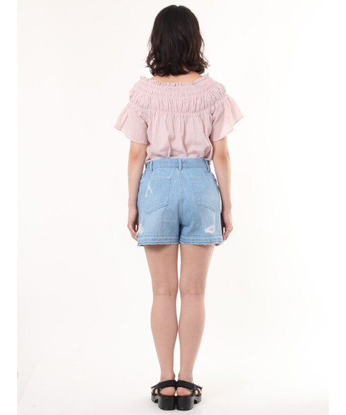 w closet(ダブルクローゼット)の「ダメージデニムショートパンツ(パンツ・レディース・サックス/ブルー・FREE)」の5枚目の写真