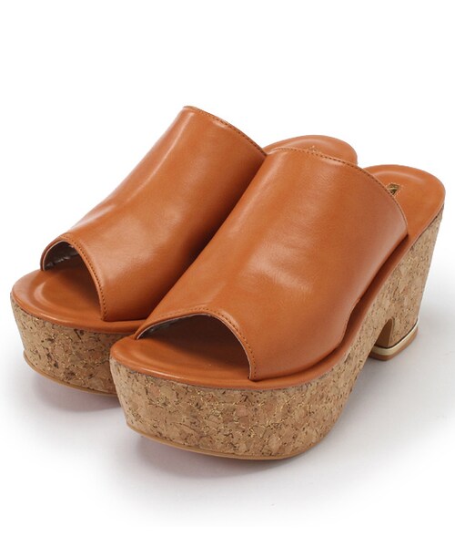 PAGEBOY（ページボーイ）の「フェイクレザー×コルクヒール厚底サンダル（シューズ・レディース・アイボリー/ブラック/キャメル・S/M/L）」の3枚目の写真