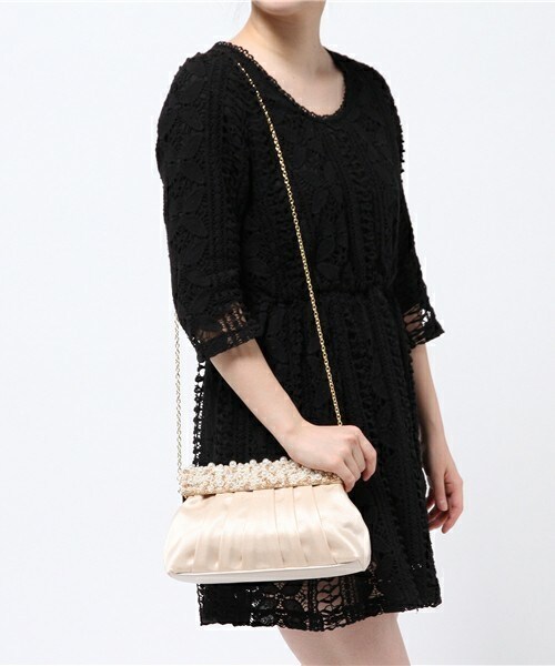 INTERPLANET WINGS(インタープラネットウィング)の「ビジュークリップパーティバッグ(クラッチバッグ・レディース・ブラック/ベージュ・FREE)」の11枚目の写真