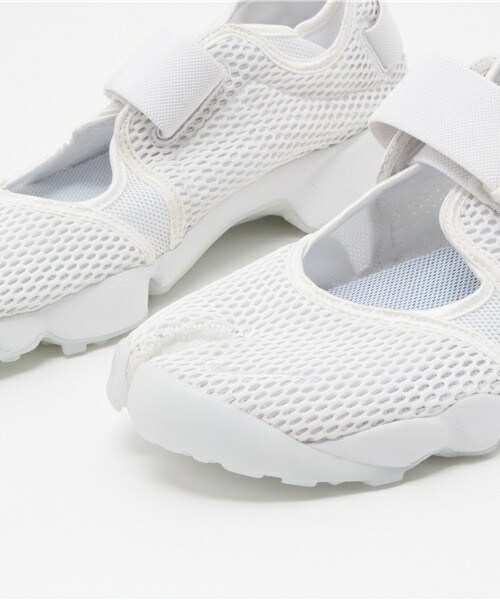 NIKE SPORTSWEAR（ナイキスポーツウェアー）の「ウィメンズ ナイキ エアリフト ブリーズ NIKE WMNS AIR RIFT BR 848386-100（スニーカー・レディース・ホワイト・22cm/23cm/24cm/25cm/29cm）」の6枚目の写真