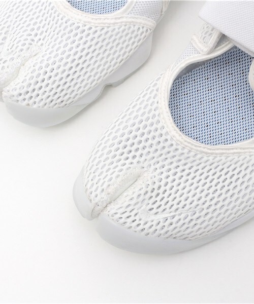 NIKE SPORTSWEAR（ナイキスポーツウェアー）の「ウィメンズ ナイキ エアリフト ブリーズ NIKE WMNS AIR RIFT BR 848386-100（スニーカー・レディース・ホワイト・22cm/23cm/24cm/25cm/29cm）」の7枚目の写真