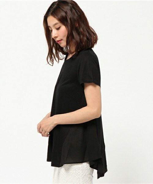 INTERPLANET(インタープラネット)の「ゆるアシメ切替P/O(Tシャツ/カットソー・レディース・オフホワイト/ブラック/ブルー/オレンジ・FREE)」の6枚目の写真