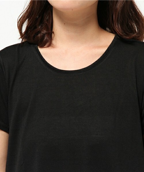 INTERPLANET(インタープラネット)の「ゆるアシメ切替P/O(Tシャツ/カットソー・レディース・オフホワイト/ブラック/ブルー/オレンジ・FREE)」の8枚目の写真